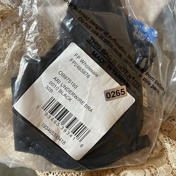 Ari Underwire Neo Bra 32B Free People - Picture 5 of 5